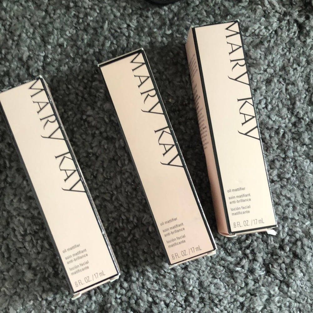 Mary Kay oil mattifier | SOLD